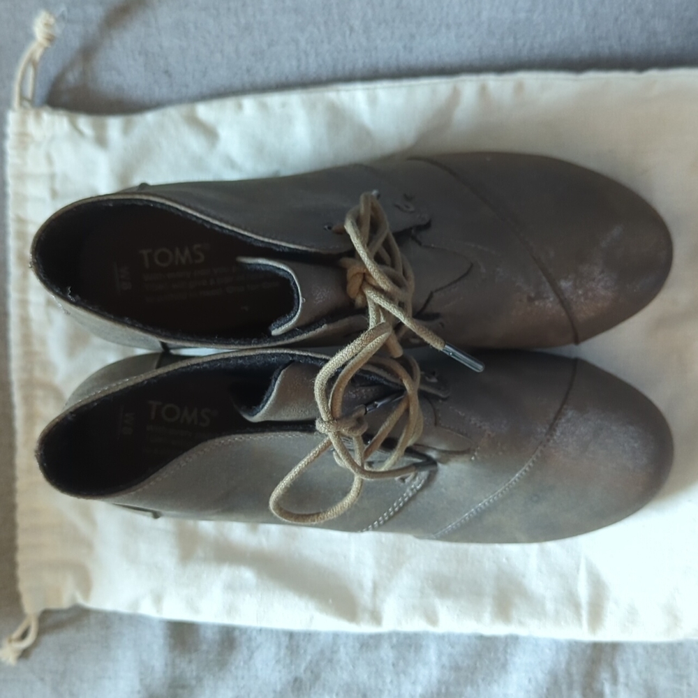 TOMS Metallic Gray/Silver Wedge Booties Size 8